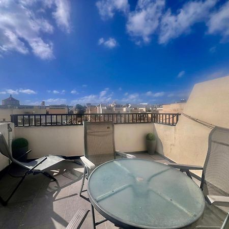 83/3-Lovely 1 Bedroom Penthouse Birkirkara Dış mekan fotoğraf