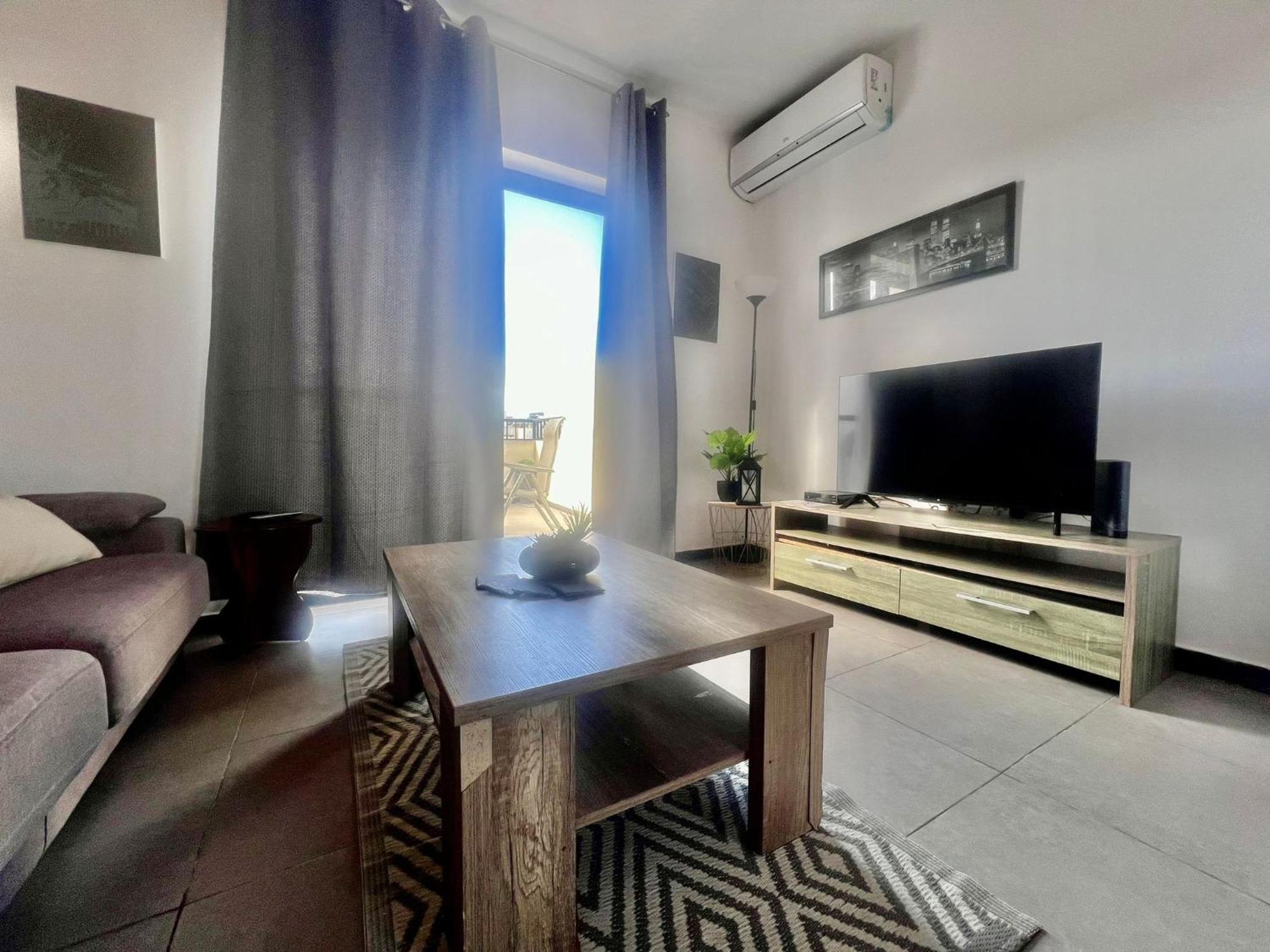 83/3-Lovely 1 Bedroom Penthouse Birkirkara Dış mekan fotoğraf